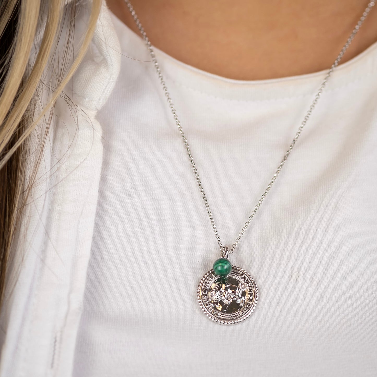Engelsrufer women's silver necklace with zirconia and malachite stone for Taurus zodiac sign