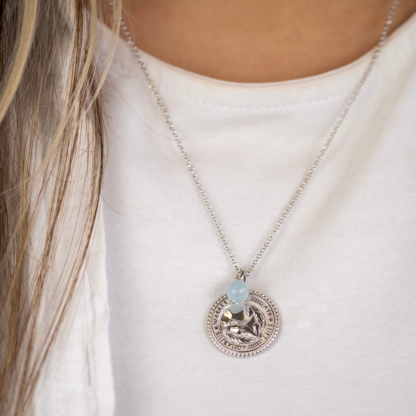 Engelsrufer women's necklace silver with zirconia and blue agate stone for the zodiac sign Aquarius