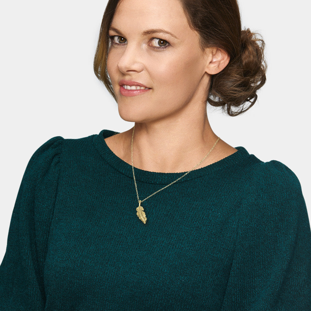 Engelsrufer women's gold necklace with feather pendant