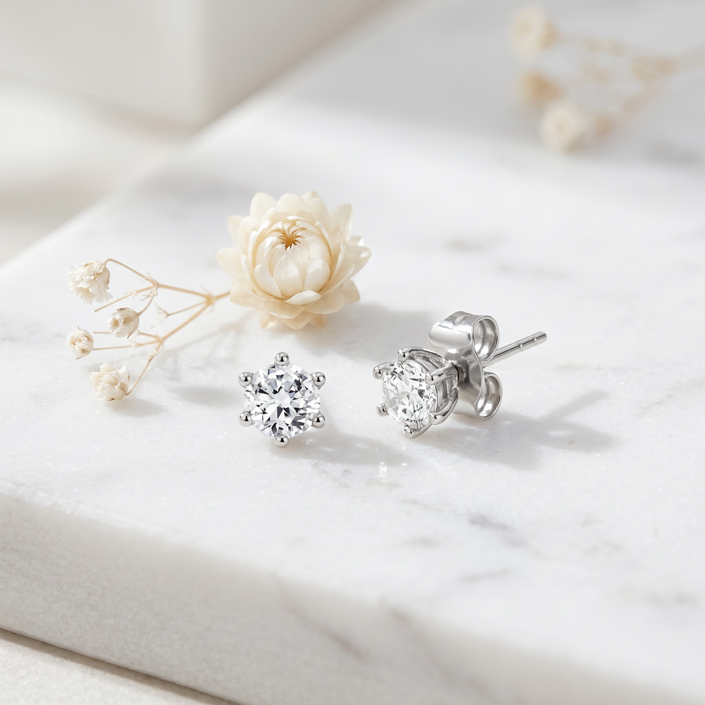 Engelsrufer zirconia stud earrings Shiny in real silver 6mm