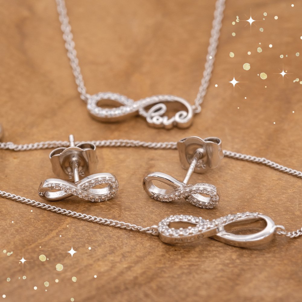 Engelsrufer Ohrstecker, Armband und Halskette für Damen: Silber mit Infinity-Symbol, Love-Schriftzug und funkelnden Zirkoniasteinen